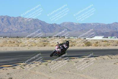 media/Jan-10-2025-CVMA Friday Practice (Fri) [[489e0da257]]/Group 4 and Trackday/Session 2 (Turn 4 Inside)/